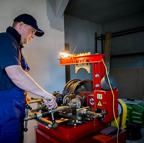 Vulcanizare auto, Schimb ulei, revizie auto